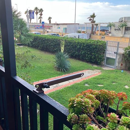 Appartamento Fronte Spiaggia Lido 阿尔盖罗 外观 照片